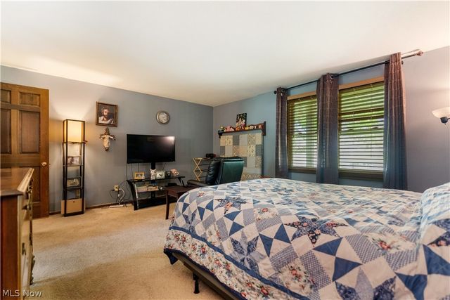 1649 Harmony Lane SW, North Canton, OH 44709