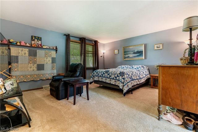 1649 Harmony Lane SW, North Canton, OH 44709