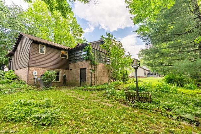 1649 Harmony Lane SW, North Canton, OH 44709