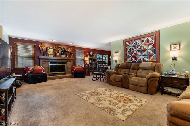 1649 Harmony Lane SW, North Canton, OH 44709