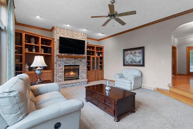 2159 MOONLIGHT COURT, Menasha, WI 54952