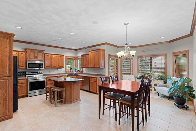 2159 MOONLIGHT COURT, Menasha, WI 54952