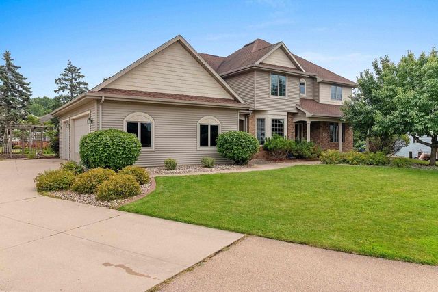 2159 MOONLIGHT COURT, Menasha, WI 54952