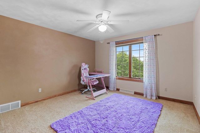 2159 MOONLIGHT COURT, Menasha, WI 54952