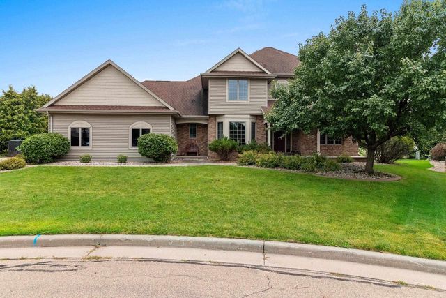 2159 MOONLIGHT COURT, Menasha, WI 54952