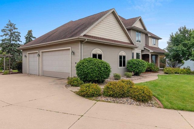 2159 MOONLIGHT COURT, Menasha, WI 54952