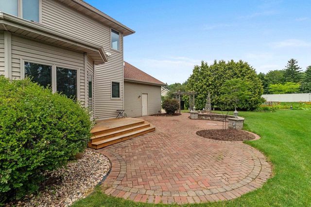 2159 MOONLIGHT COURT, Menasha, WI 54952
