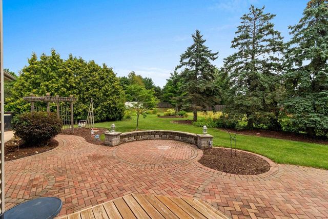 2159 MOONLIGHT COURT, Menasha, WI 54952