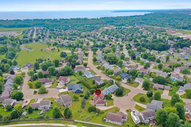 2159 MOONLIGHT COURT, Menasha, WI 54952