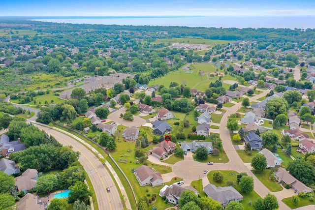 2159 MOONLIGHT COURT, Menasha, WI 54952