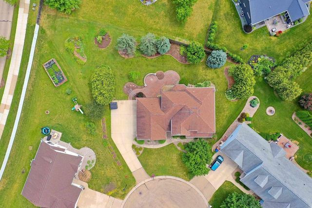 2159 MOONLIGHT COURT, Menasha, WI 54952