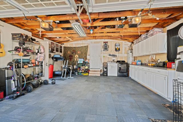 242 Martha St, Manteca, CA 95337