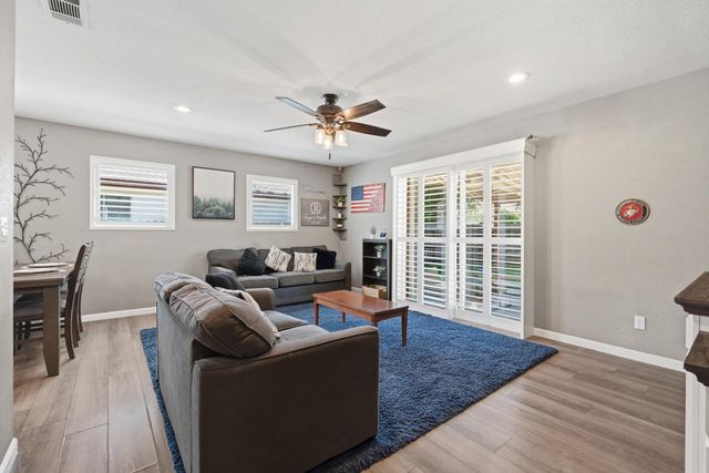 242 Martha St, Manteca, CA 95337