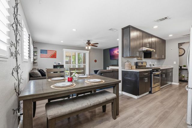 242 Martha St, Manteca, CA 95337