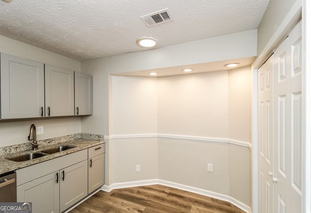 4336 Hillview Drive, Acworth, GA 30101