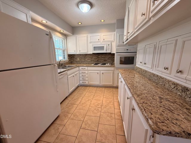 803 W Morris Circle, Dunn, NC 28334