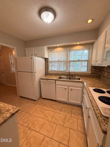 803 W Morris Circle, Dunn, NC 28334