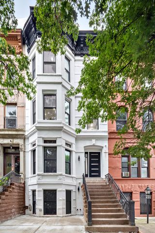 702 Greene Ave Apt 4, New York City, NY 11221