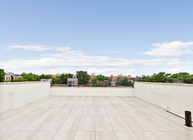 702 Greene Ave Apt 4, New York City, NY 11221