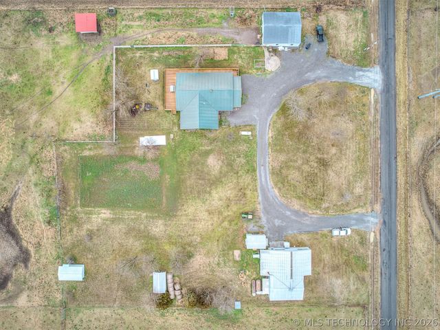 13241 S 429 Road, Chouteau, OK 74337