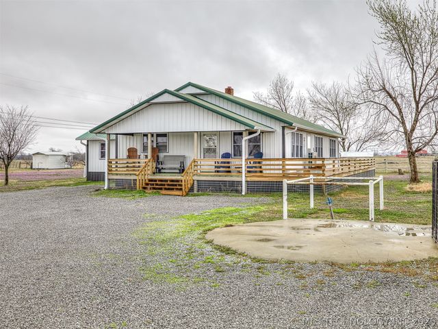 13241 S 429 Road, Chouteau, OK 74337