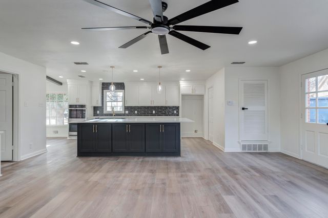 4702 22nd Street, Lubbock, TX 79407