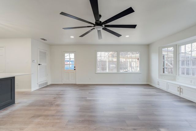 4702 22nd Street, Lubbock, TX 79407