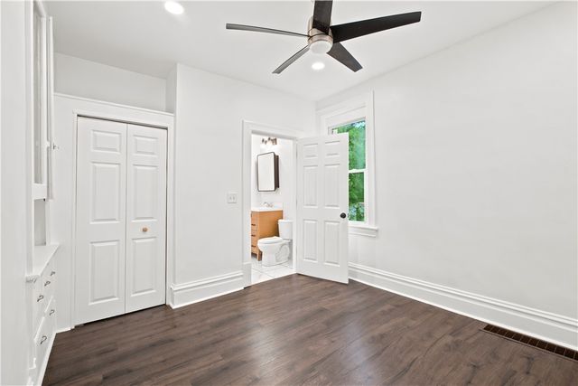404 Valley Ave, Wall Boro, PA 15148