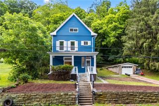 404 Valley Ave, Wall Boro, PA 15148