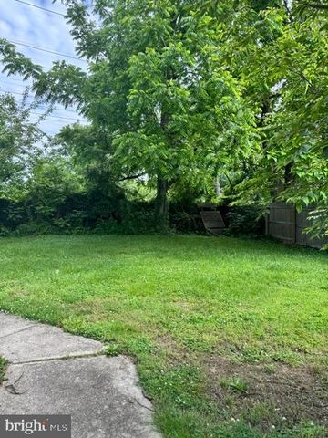 27 S WOODLAND AVE, Glenolden, PA 19036