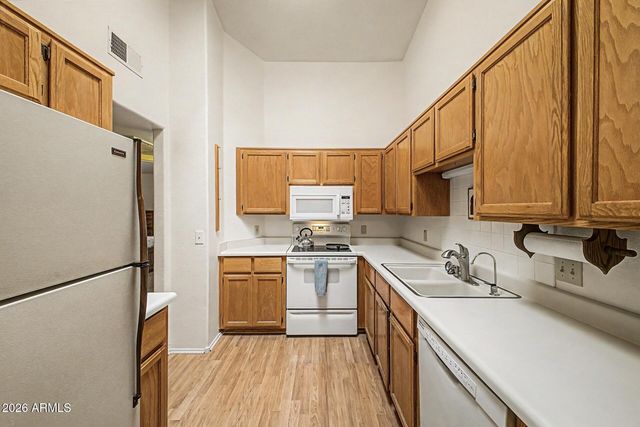 1920 S Plaza Drive 7, Apache Junction, AZ 85120