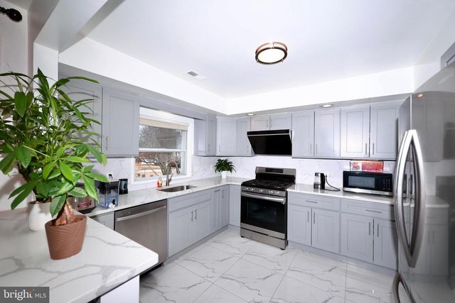 9947 MONTOUR ST, Philadelphia, PA 19115