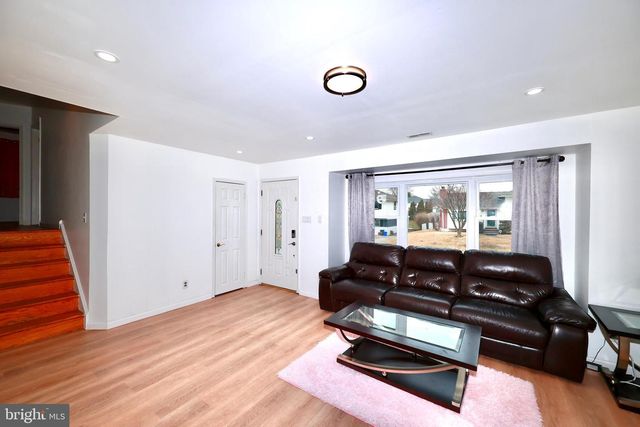 9947 MONTOUR ST, Philadelphia, PA 19115