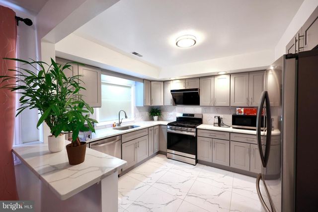 9947 MONTOUR ST, Philadelphia, PA 19115