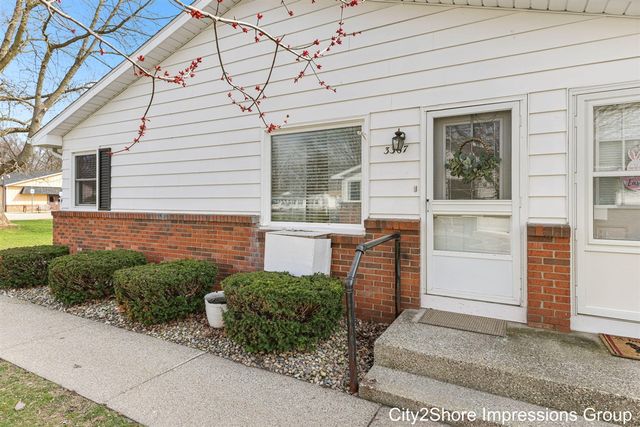 3367 Division Avenue, Grandville, MI 49418