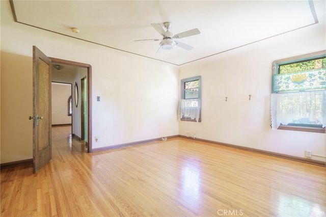 6130 Whitsett Ave, North Hollywood, CA 91606