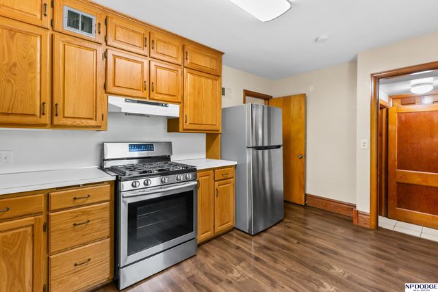 2126 S 38 Street, Omaha, NE 68105