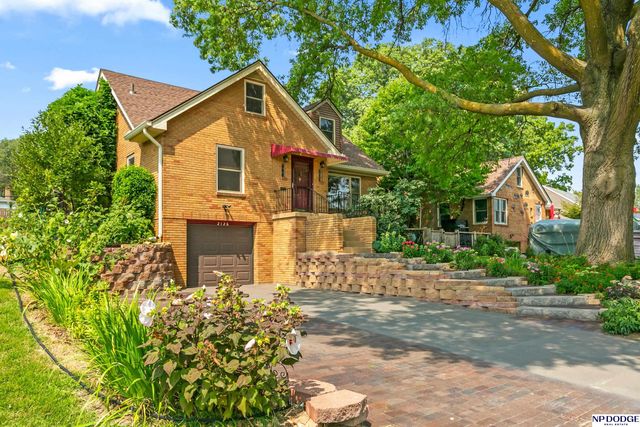 2126 S 38 Street, Omaha, NE 68105