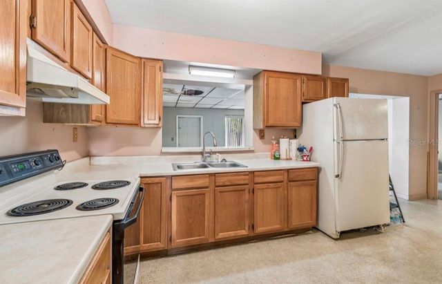 4524 GOLFWOOD BOULEVARD, Tampa, FL 33634