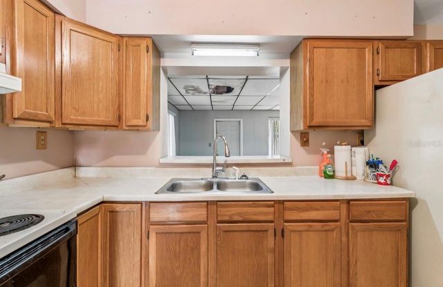 4524 GOLFWOOD BOULEVARD, Tampa, FL 33634