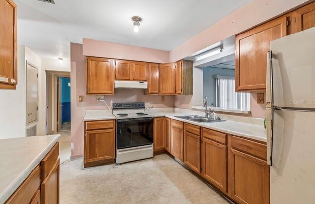 4524 GOLFWOOD BOULEVARD, Tampa, FL 33634