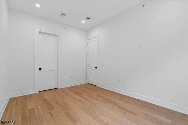 522 Valley Rd 2, Clifton City, NJ 07013