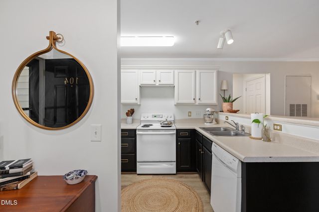 2950 Trailwood Pines Lane 104, Raleigh, NC 27603