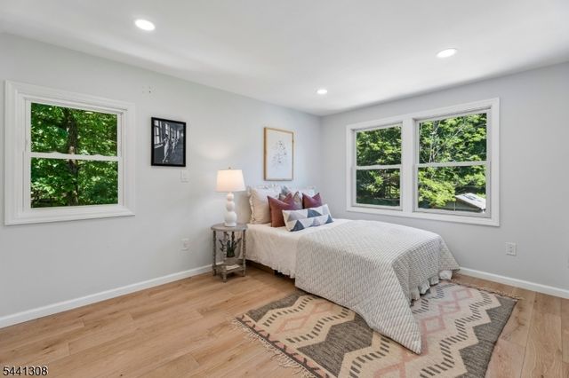59 Sunnyside Rd, West Orange Twp., NJ 07052