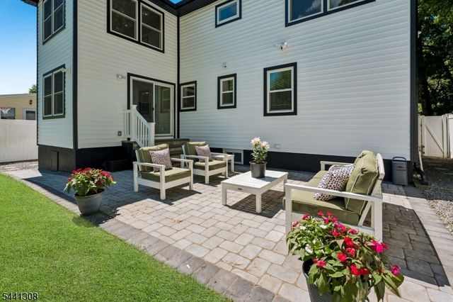 59 Sunnyside Rd, West Orange Twp., NJ 07052