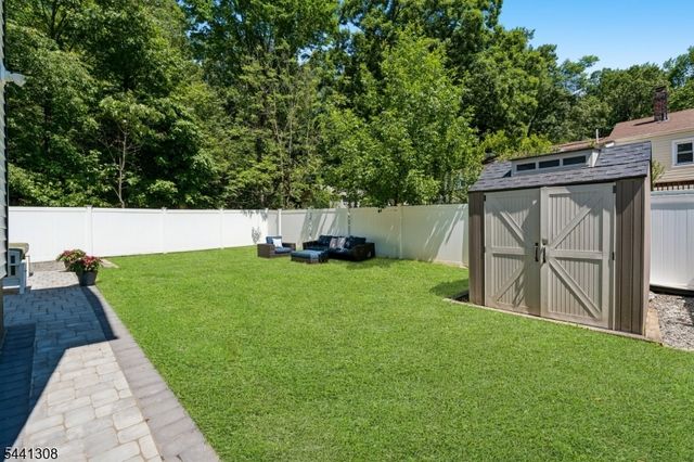 59 Sunnyside Rd, West Orange Twp., NJ 07052