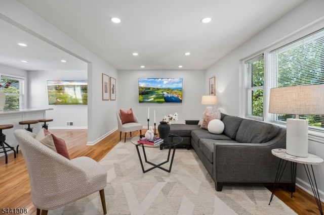 59 Sunnyside Rd, West Orange Twp., NJ 07052