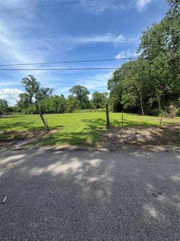 1907 Bell Street, Dayton, TX 77535