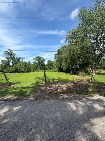 1907 Bell Street, Dayton, TX 77535
