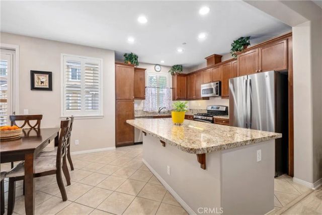 1413 Manchester Way, Tustin, CA 92782